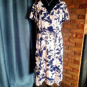 Leith Women's Blue Floral Wrap Dress Short Flutter Sleeve Knee Length - Size L